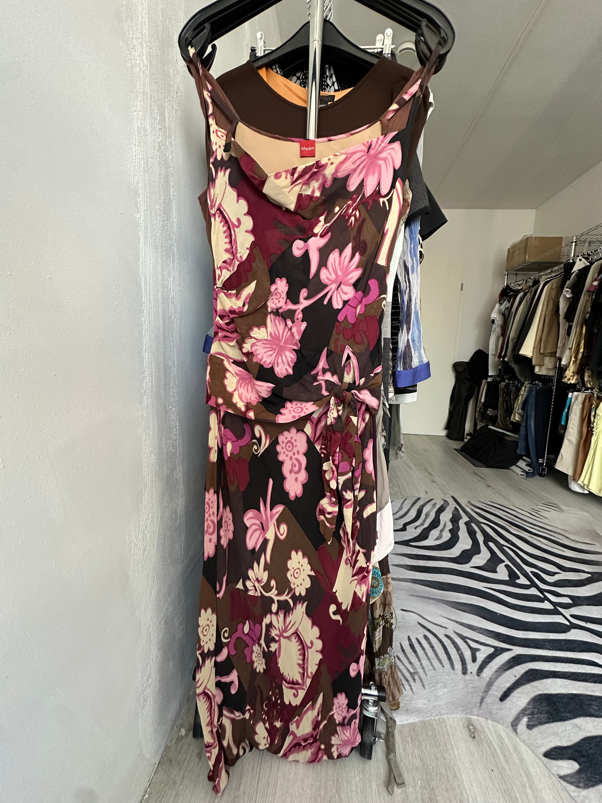 Maxi dress with floral prints