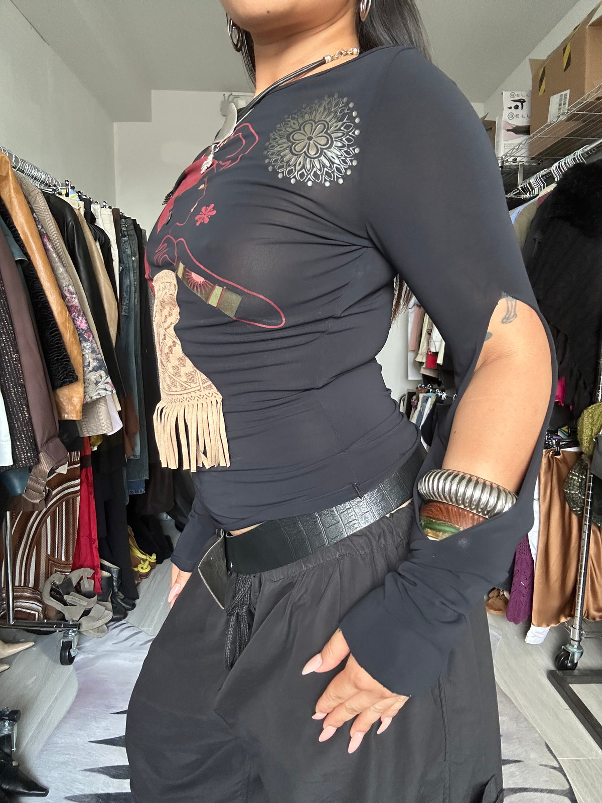 Longsleeve blouse with cut outs