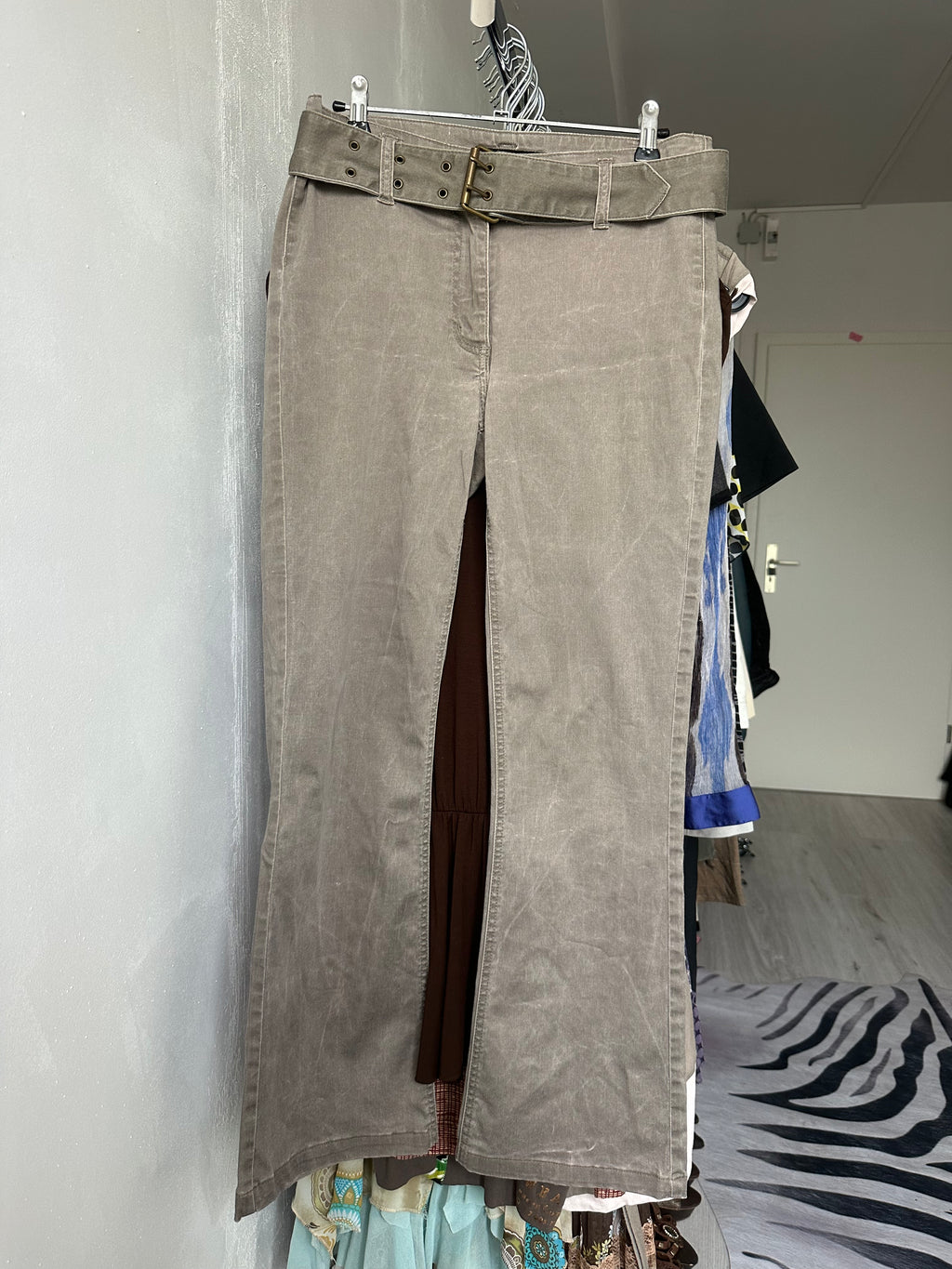 Pants with belt included