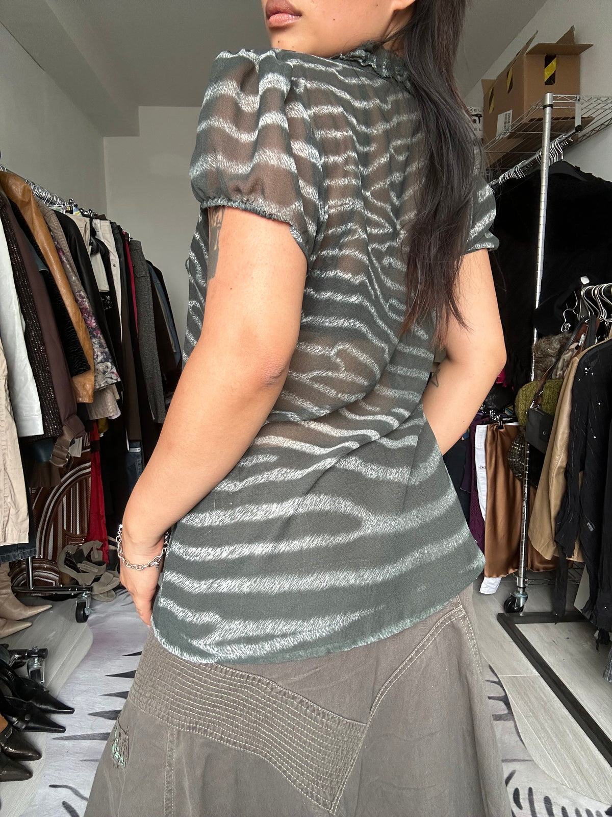 Blouse with animal print