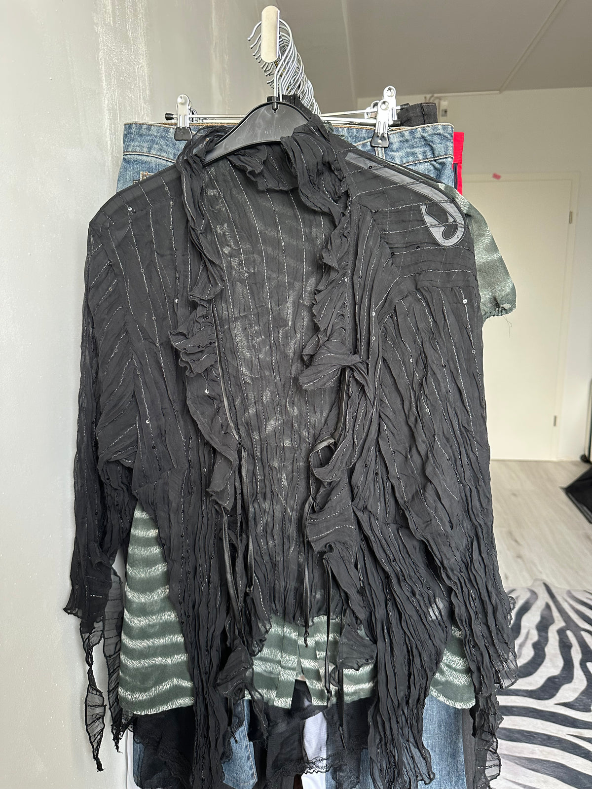 See-through blouse with sequin