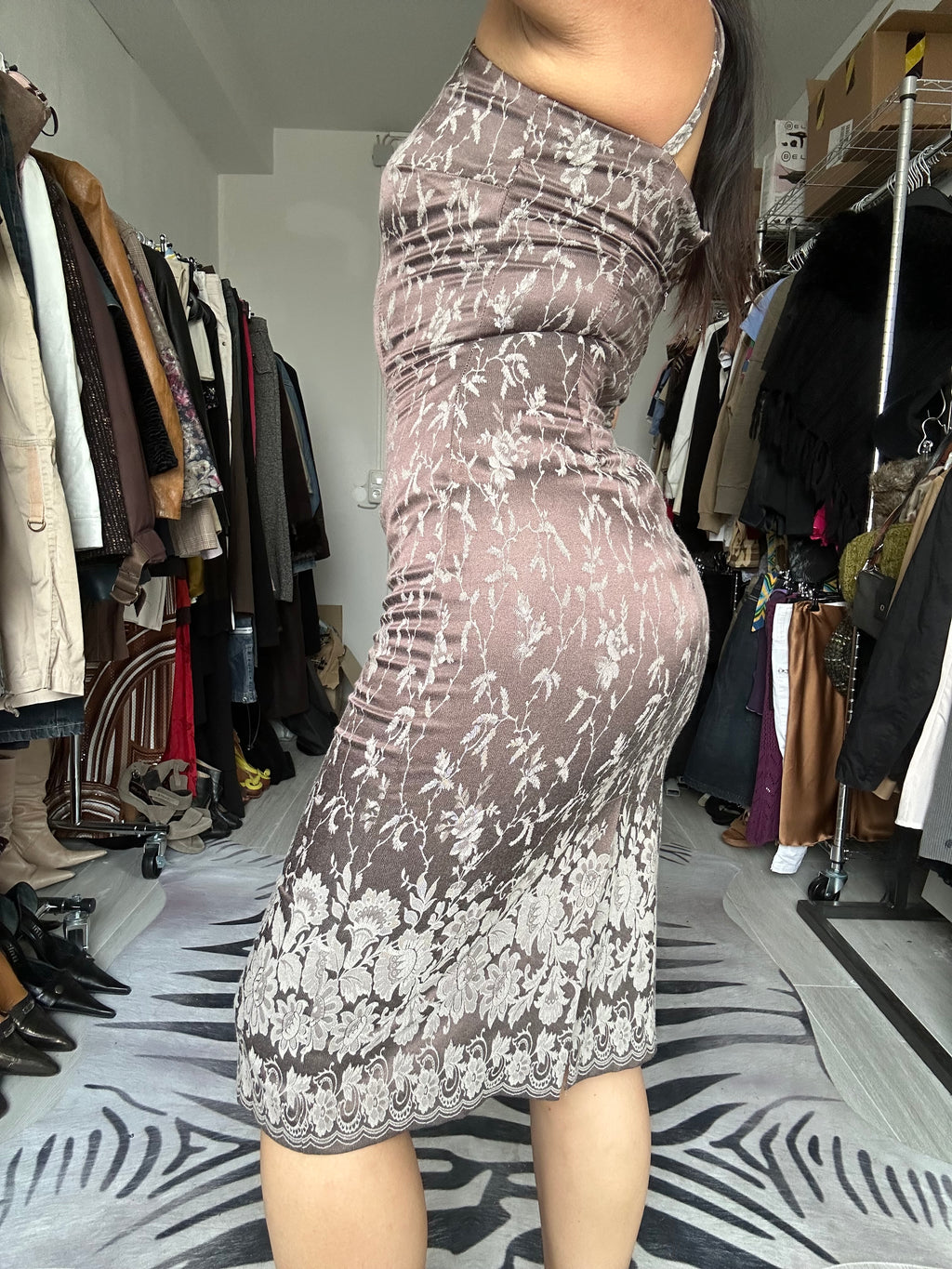 Midi dress with floral prints