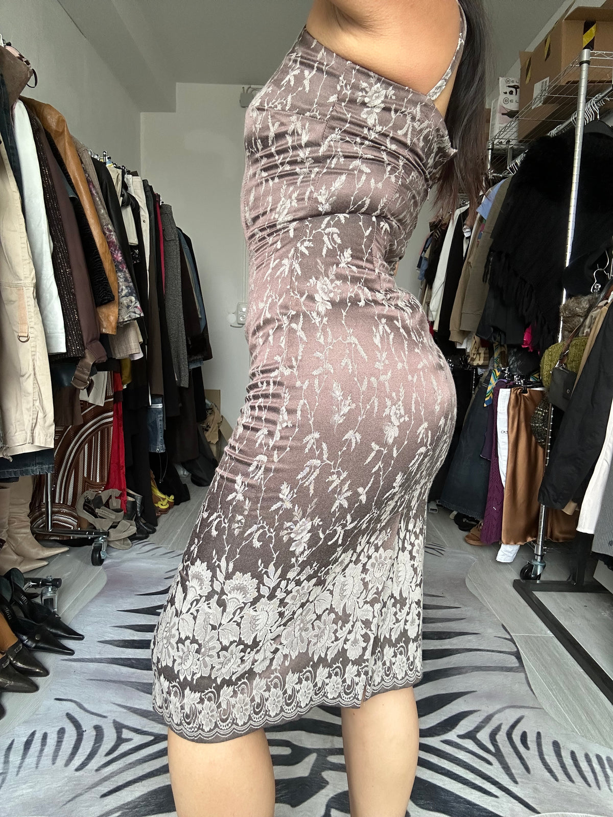 Midi dress with floral prints